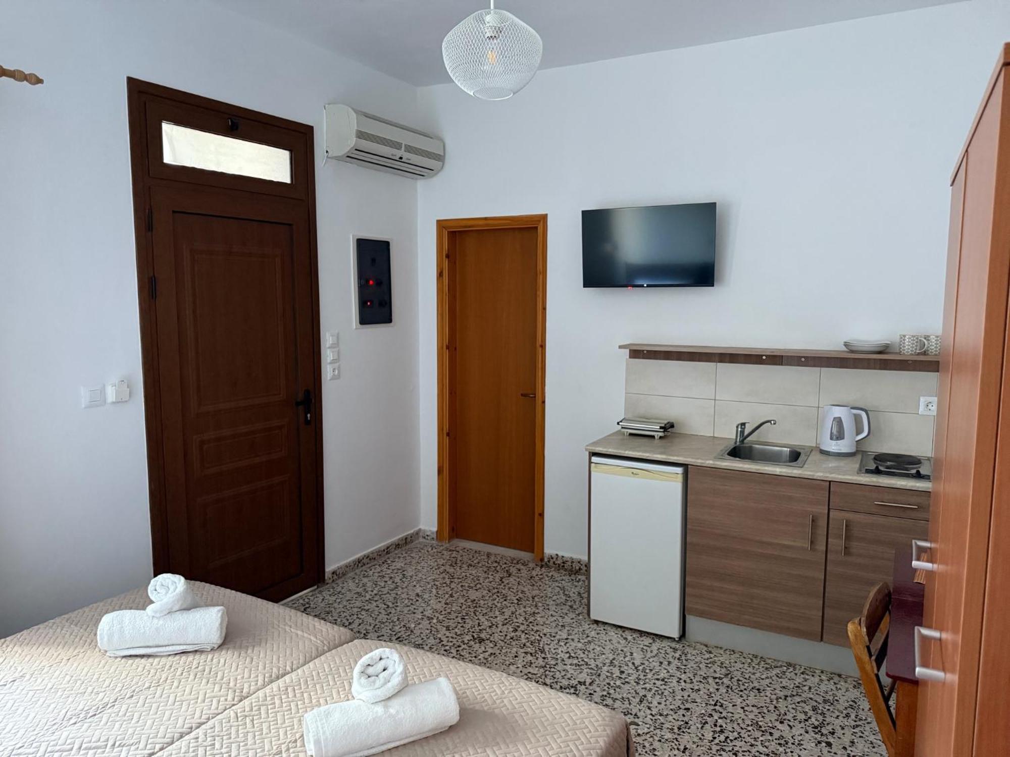 Sarris Studios & Apartments Lindos  Exterior photo